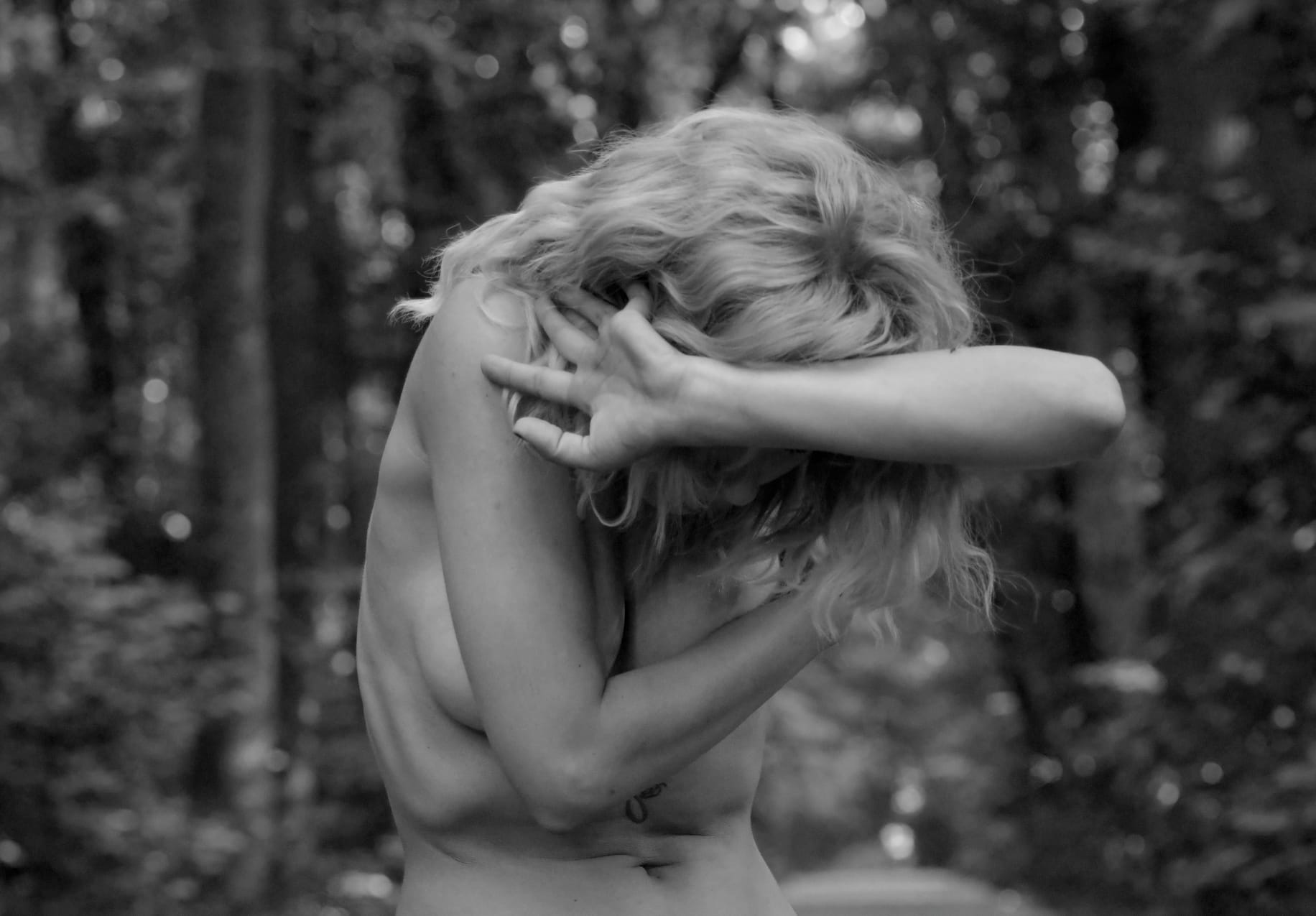 Lace Rest — Stillness